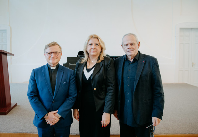 Miloš Lichner a Zuzana Lopatková a Milan Kňažko