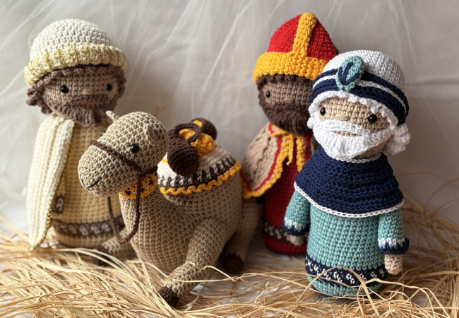 háčkovaný betlehem, iveta kolníková, trnavská univerzita, sto betlehemov vo Vatikáne