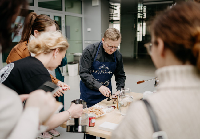 Káva s rektorom, Miloš Lichner
