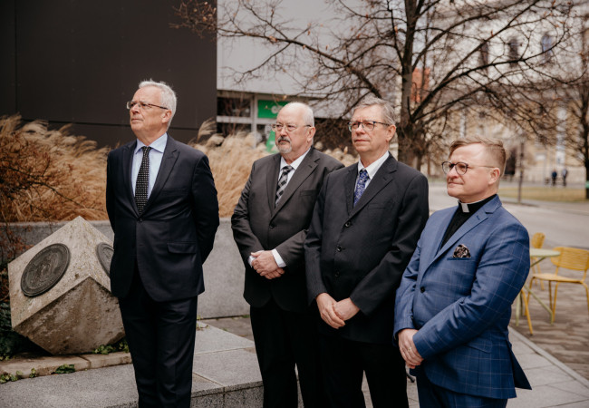 spomienka na Antona Hajduka