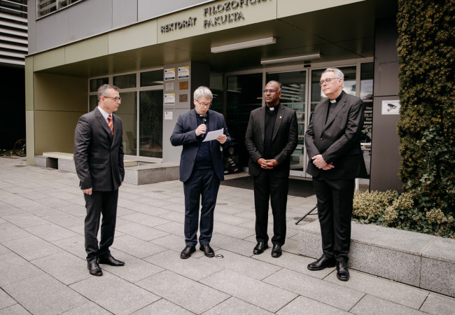 spomienka na Antona Hajduka