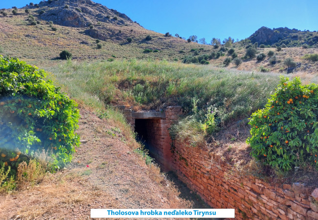 Tholosova hrobka neďaleko Tirynsu