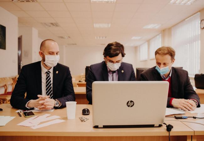 trnavská univerzita, právnická fakulta, online štátnice, Andrea Olšovská