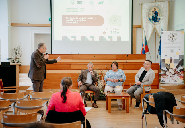 Sieťovanie vzdelávateľov v sociálnej práci na Slovensku