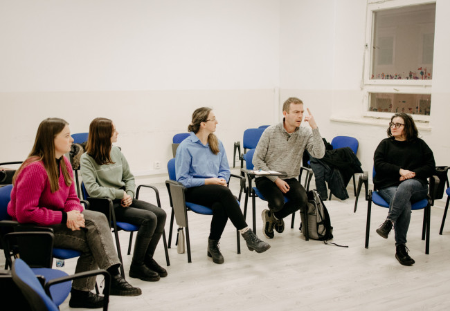 slovenský jazyk v komunikácii nepočujúcich, trnavská univerzita, truni, tlmočník pre nepočujúcich