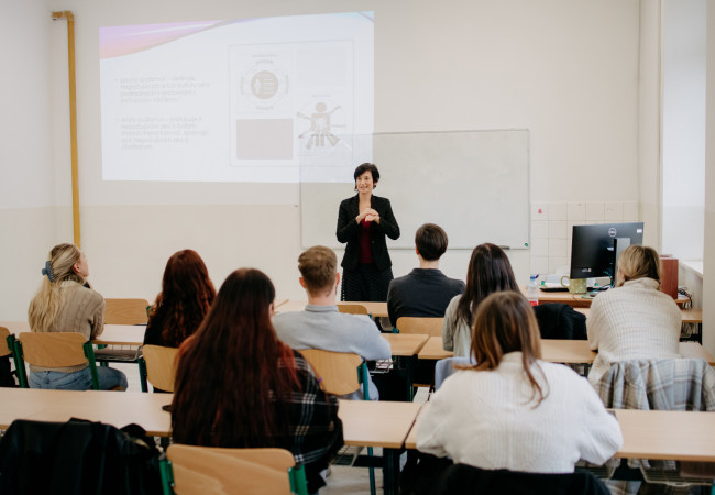 slovenský jazyk v komunikácii nepočujúcich, trnavská univerzita, truni