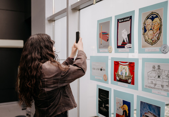 Vernisáž karikatúr Františka Bojničana